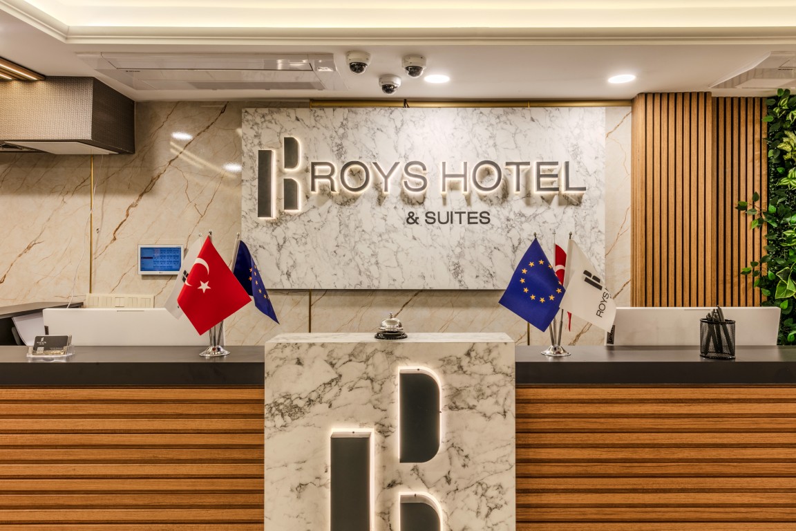 Roys Hotel & Suites